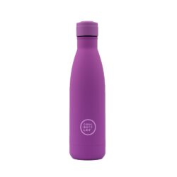 Unikátní nerezová třívrstvá termoláhev Cool Bottles Vivid Violet se sametově hebkým povrchem a víčkem stejné barvy.